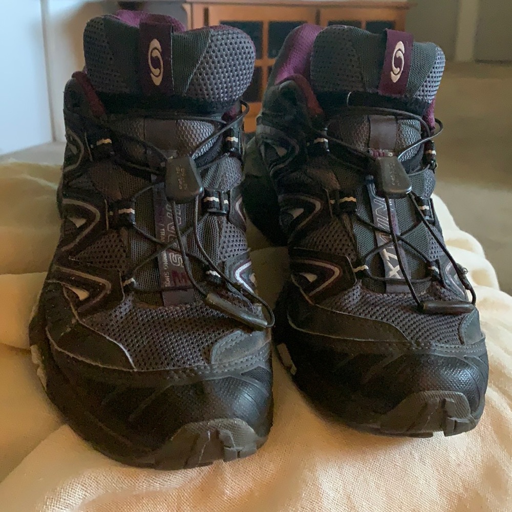 Salomon ortholite training shoes